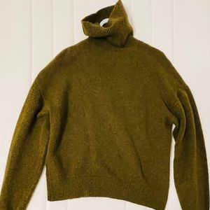H&M sweater